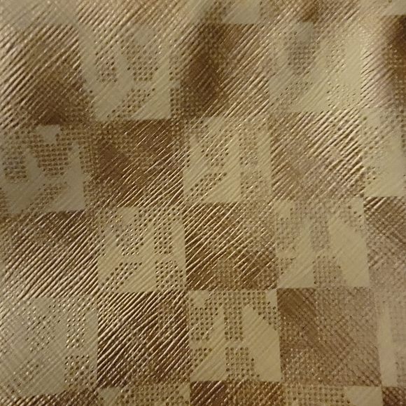 Michael Kors tote - Picture 5 of 9